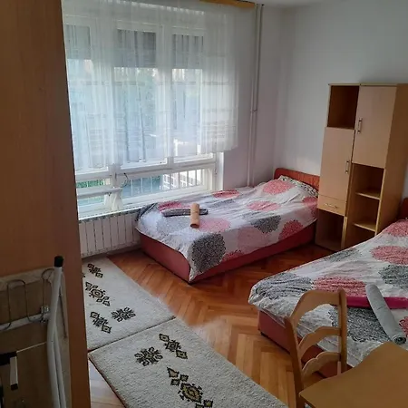 Bulevar Stupine * 图兹拉